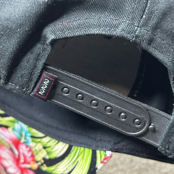 222 Adam Levine SnapBack - Picture 3 of 3